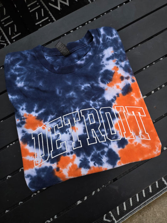 3XL Unisex Detroit T-Shirt with Embroidery