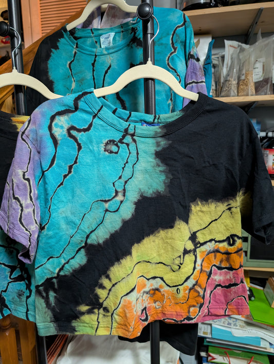 Large Women's Reverse Rainbow Geode Crop Top